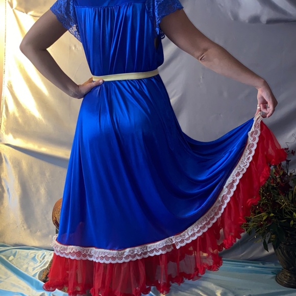 Vtg Silky Snow White Sissy Ruffled LACE SWEEP NIGHTGOWN OSFM - Picture 12 of 16